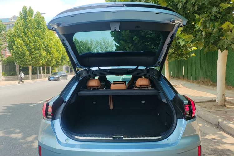 Used Zeekr 001 2021 Ultra-Long Range Single-Motor WE Edition Trunk