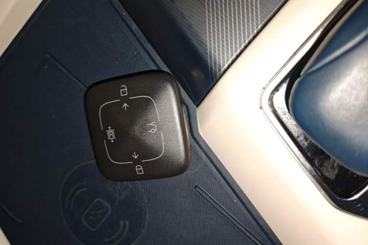 Used Zeekr 001 2021 Ultra-Long Range Dual-Motor YOU Version Vehicle Key