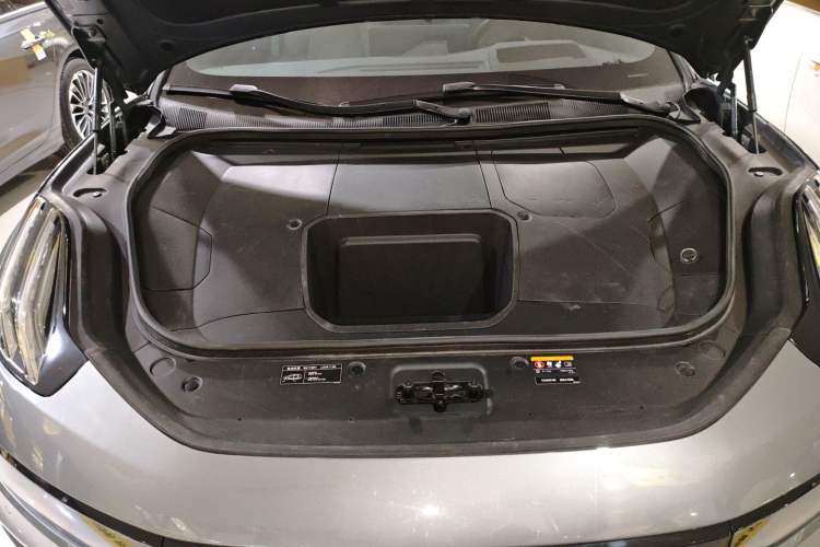 Used Zeekr 001 2021 Ultra-Long Range Dual-Motor YOU Version Engine Bay