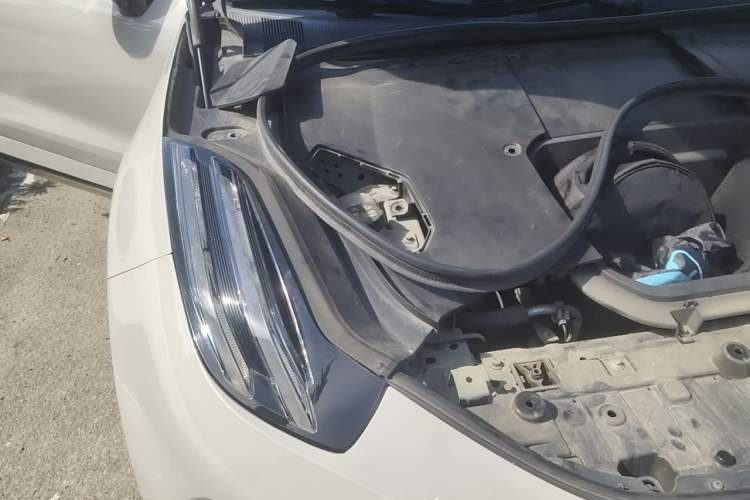 Used Zeekr 001 2021 Ultra-Long Range Dual-Motor YOU Version Engine Bay Right