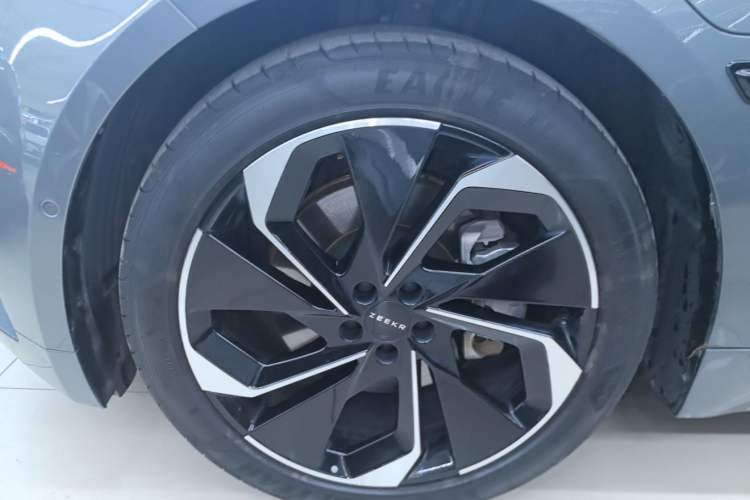 Used Zeekr 001 2021 Long-Range Dual-Motor WE Edition Exterior 4