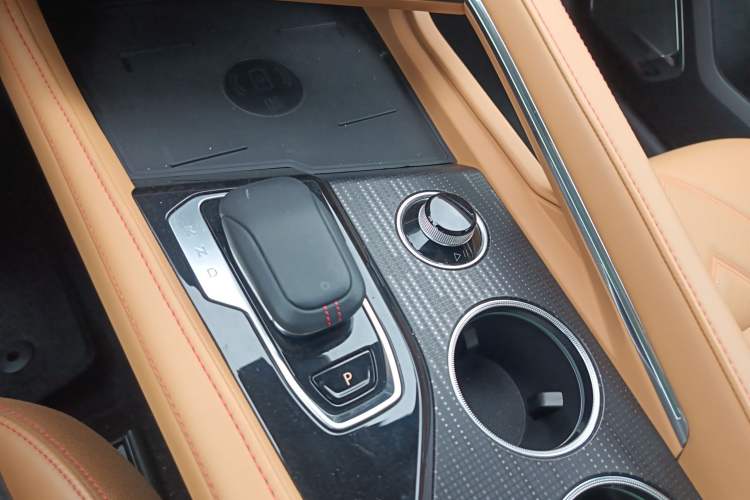 Used Zeekr 001 2021 Ultra-Long Range Dual-Motor YOU Version Gear Lever