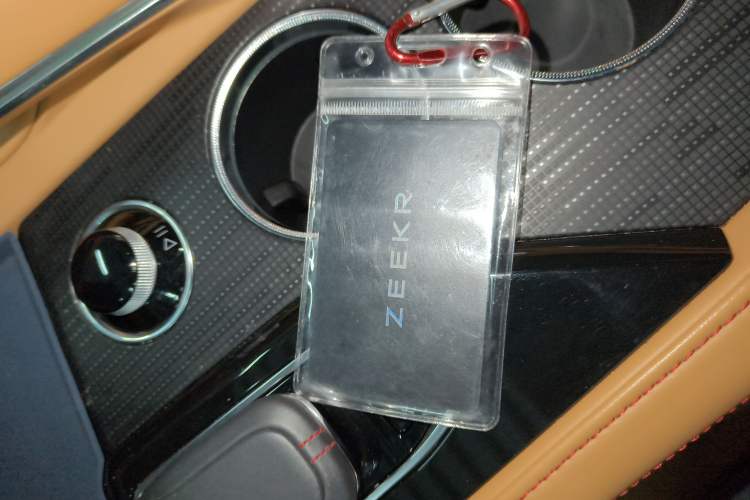 Used Zeekr 001 2021 Ultra-Long Range Dual-Motor YOU Version Interior 1