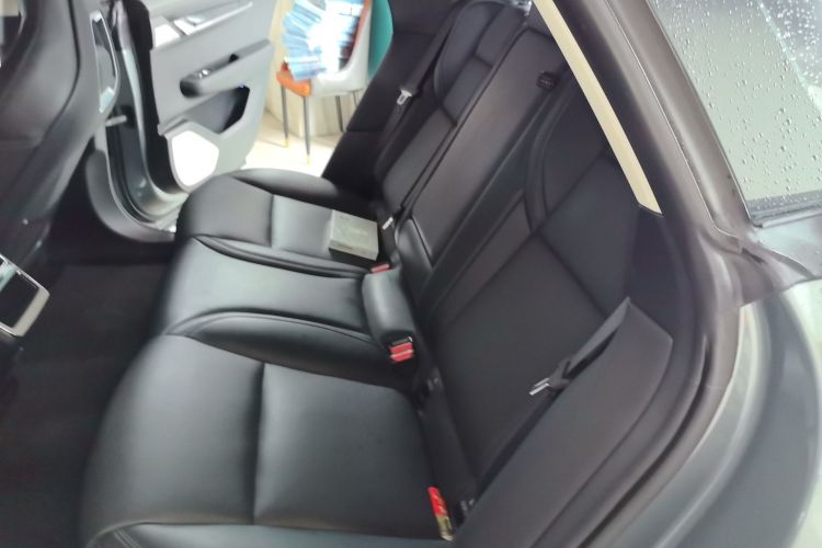 Used Zeekr 001 2021 Long-Range Dual-Motor WE Edition Interior 4