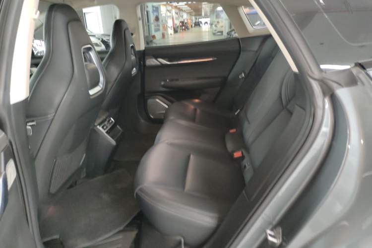 Used Zeekr 001 2021 Ultra-Long Range Single-Motor WE Edition Interior 4