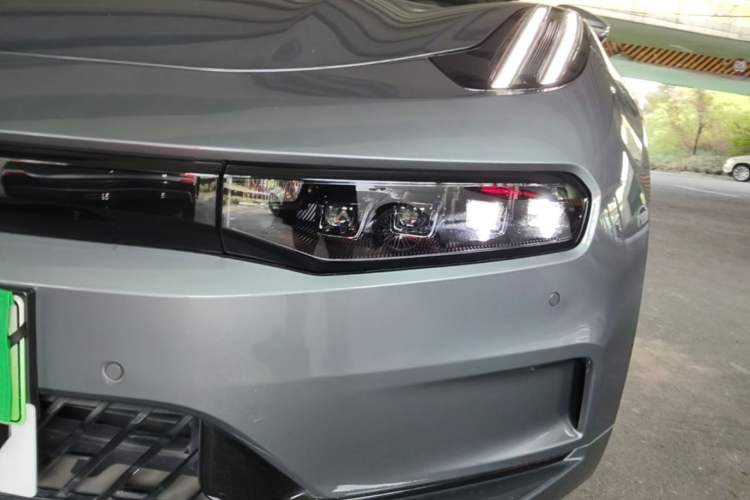 Used Zeekr 001 2021 Long-Range Dual-Motor WE Edition Left Front Headlight