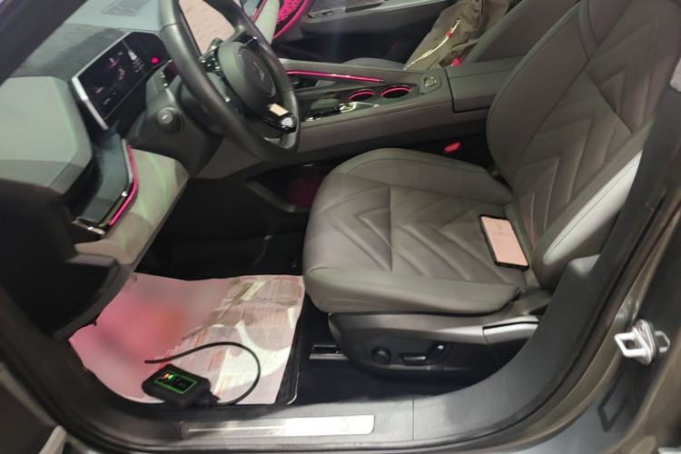 Used Zeekr 001 2021 Ultra-Long Range Dual-Motor YOU Version Left Front Seat
