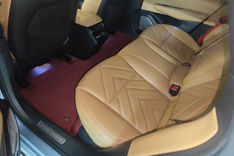 Used Zeekr 001 2021 Ultra-Long Range Dual-Motor YOU Version Left Rear Seat