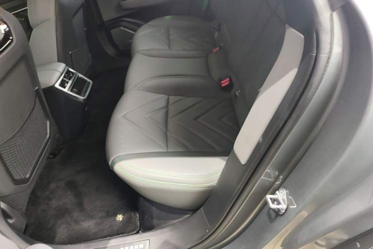 Used Zeekr 001 2021 Ultra-Long Range Single-Motor WE Edition Left Rear Seat