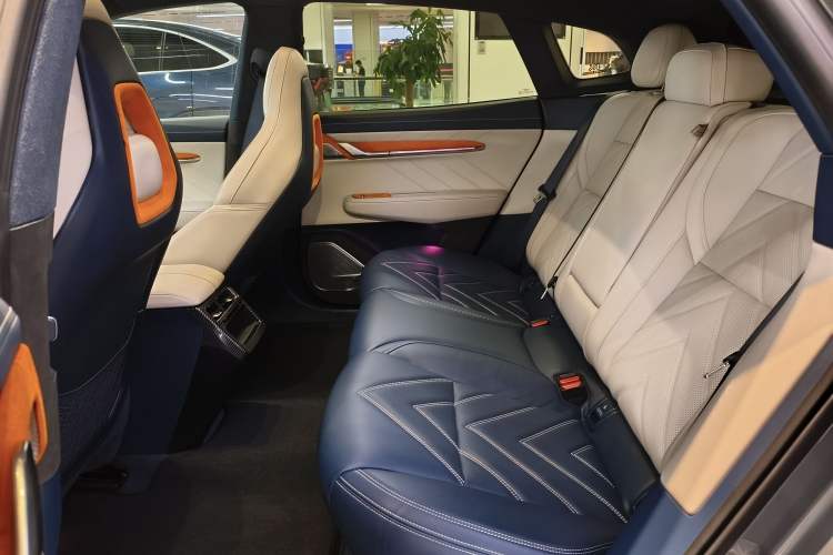Used Zeekr 001 2021 Ultra-Long Range Single-Motor WE Edition Left Rear Seat