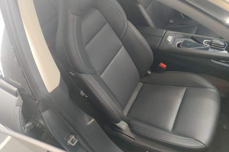 Used Zeekr 001 2021 Ultra-Long Range Single-Motor WE Edition Right Front Seat
