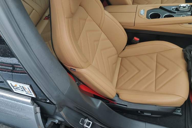 Used Zeekr 001 2021 Long-Range Dual-Motor WE Edition Right Front Seat