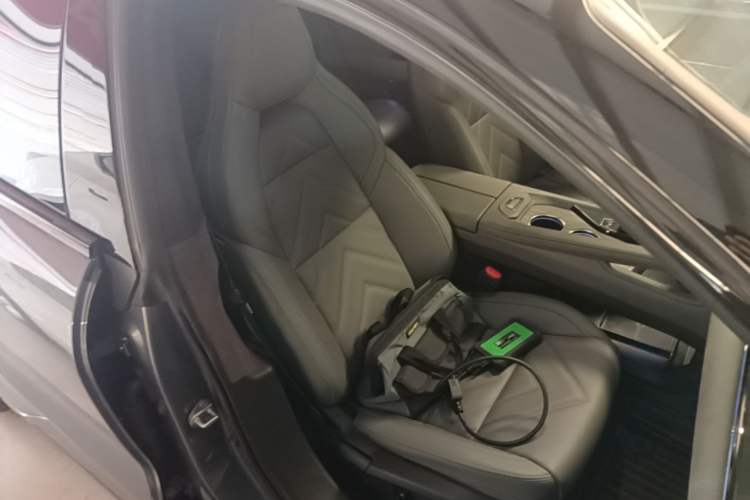 Used Zeekr 001 2021 Long-Range Dual-Motor WE Edition Right Front Seat