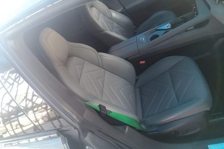 Used Zeekr 001 2021 Ultra-Long Range Dual-Motor YOU Version Right Front Seat