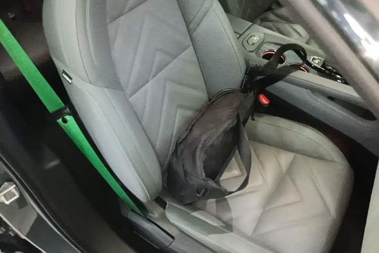 Used Zeekr 001 2021 Ultra-Long Range Dual-Motor YOU Version Right Front Seat
