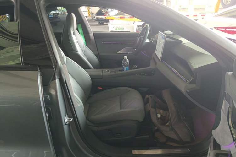 Used Zeekr 001 2021 Long-Range Dual-Motor WE Edition Right Front Seat