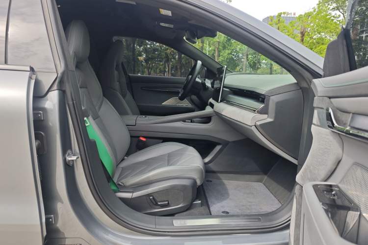 Used Zeekr 001 2021 Ultra-Long Range Dual-Motor YOU Version Right Front Seat