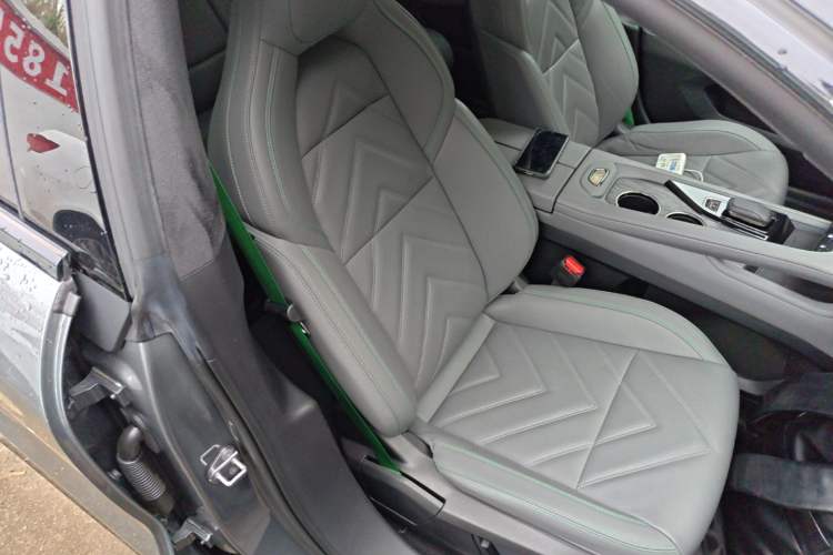 Used Zeekr 001 2021 Ultra-Long Range Dual-Motor YOU Version Right Front Seat