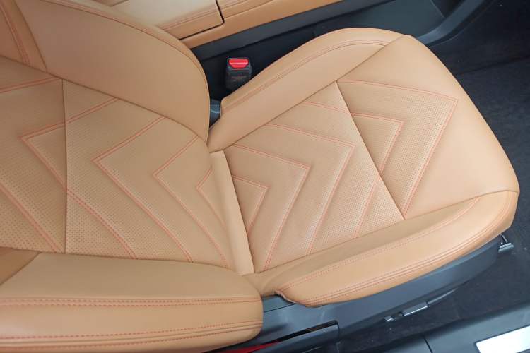 Used Zeekr 001 2021 Ultra-Long Range Dual-Motor YOU Version Right Front Seat