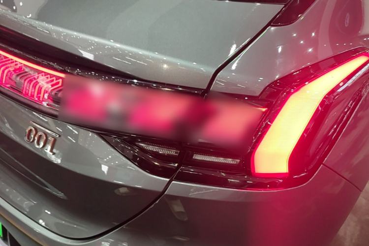 Used Zeekr 001 2021 Ultra-Long Range Dual-Motor YOU Version Right Rear Taillight