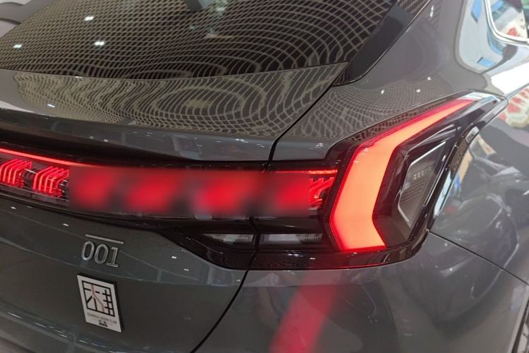Used Zeekr 001 2021 Ultra-Long Range Single-Motor WE Edition Right Rear Taillight