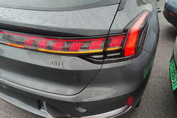 Used Zeekr 001 2021 Long-Range Dual-Motor WE Edition Right Rear Taillight