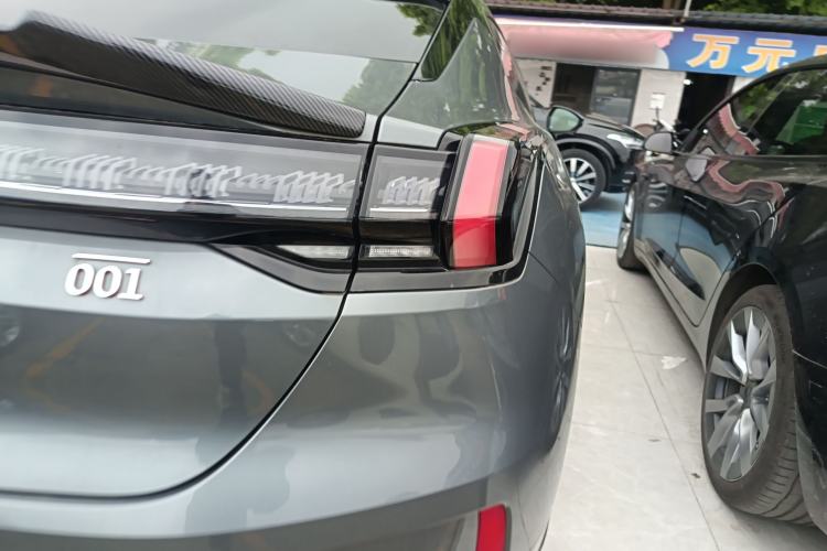 Used Zeekr 001 2021 Ultra-Long Range Dual-Motor YOU Version Right Rear Taillight