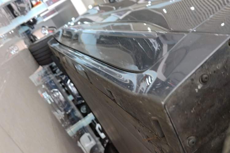 Used Zeekr 001 2021 Ultra-Long Range Single-Motor WE Edition Right Side Sill