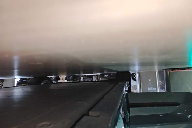 Used Zeekr 001 2021 Ultra-Long Range Dual-Motor YOU Version Right Side Sill