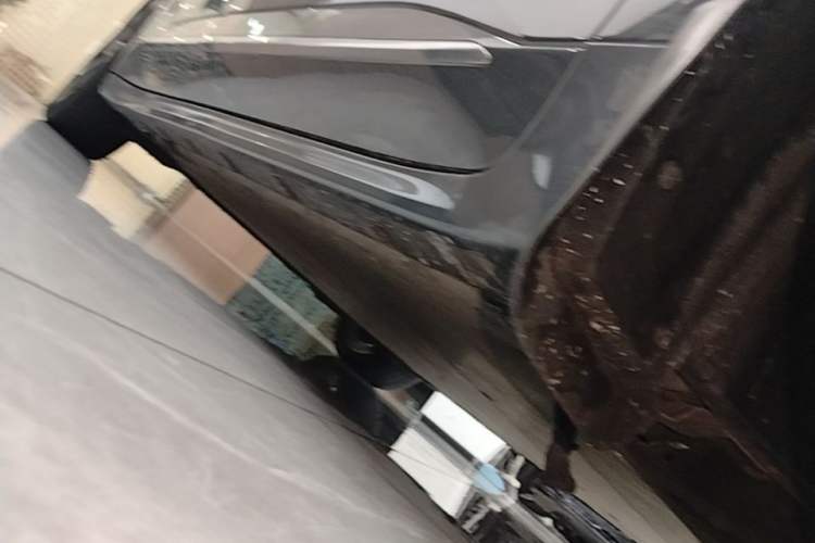 Used Zeekr 001 2021 Long-Range Dual-Motor WE Edition Right Side Sill
