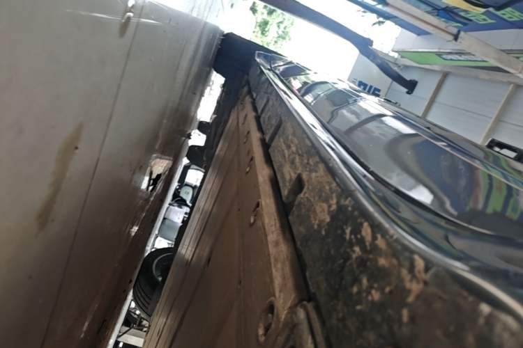 Used Zeekr 001 2021 Long-Range Dual-Motor WE Edition Right Side Sill