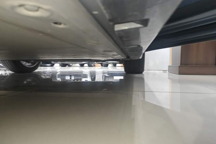 Used Zeekr 001 2021 Long-Range Dual-Motor WE Edition Right Side Sill