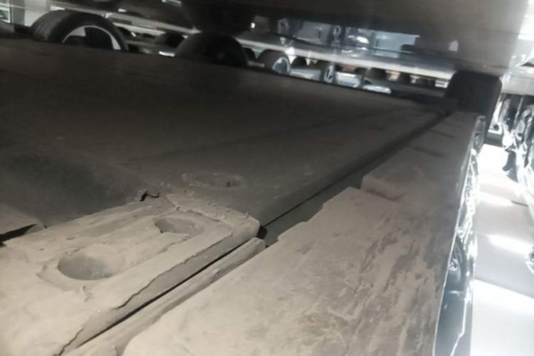Used Zeekr 001 2021 Ultra-Long Range Single-Motor WE Edition Right Side Sill