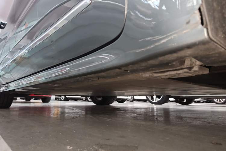 Used Zeekr 001 2021 Ultra-Long Range Single-Motor WE Edition Right Side Sill