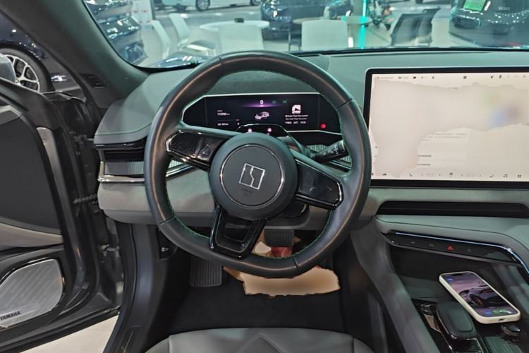 Used Zeekr 001 2021 Ultra-Long Range Dual-Motor YOU Version Steering Wheel