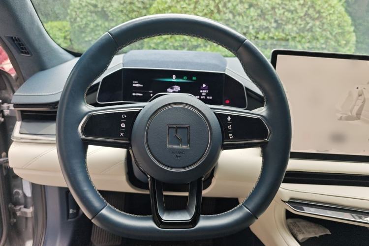 Used Zeekr 001 2021 Long-Range Dual-Motor WE Edition Steering Wheel