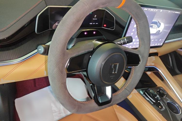 Used Zeekr 001 2021 Ultra-Long Range Dual-Motor YOU Version Steering Wheel