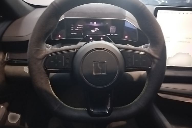 Used Zeekr 001 2021 Ultra-Long Range Dual-Motor YOU Version Steering Wheel