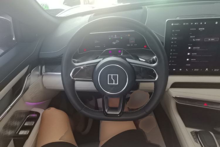 Used Zeekr 001 2021 Ultra-Long Range Dual-Motor YOU Version Steering Wheel