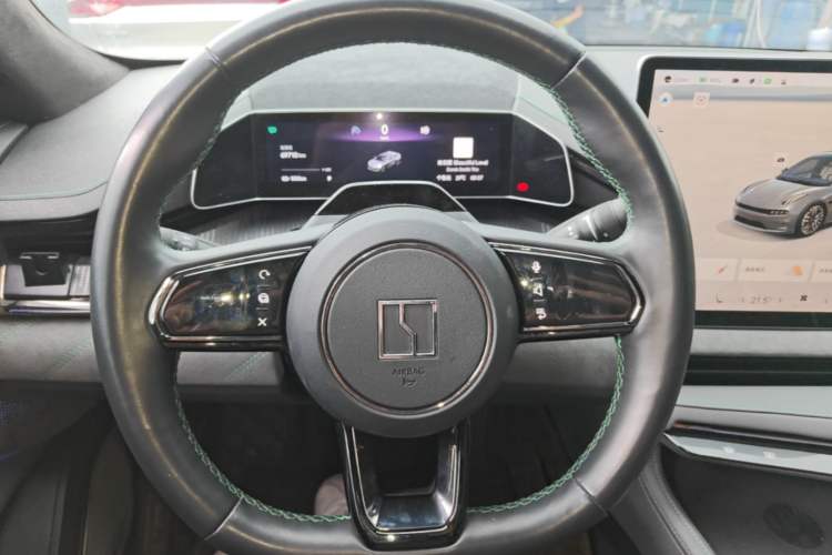 Used Zeekr 001 2021 Ultra-Long Range Dual-Motor YOU Version Steering Wheel