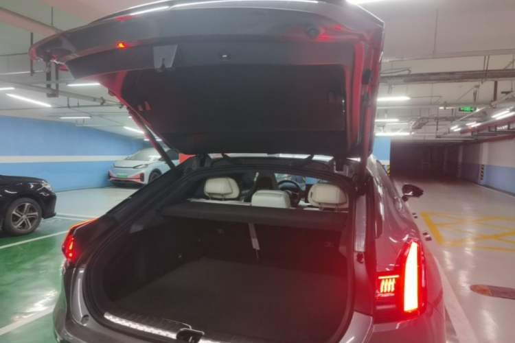 Used Zeekr 001 2021 Long-Range Dual-Motor WE Edition Trunk