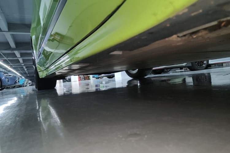 Used Zeekr 001 2021 Ultra-Long Range Dual-Motor YOU Version Right Side Sill