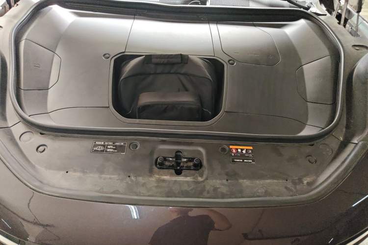 Used Zeekr 001 2021 Ultra-Long Range Dual-Motor YOU Version Engine Bay