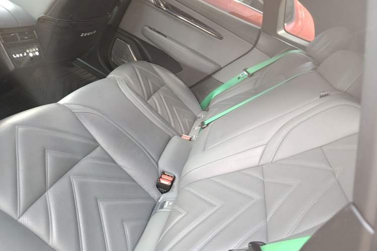 Used Zeekr 001 2021 Ultra-Long Range Dual-Motor YOU Version Left Rear Seat