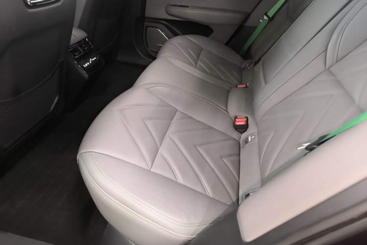 Used Zeekr 001 2021 Ultra-Long Range Dual-Motor YOU Version Left Rear Seat