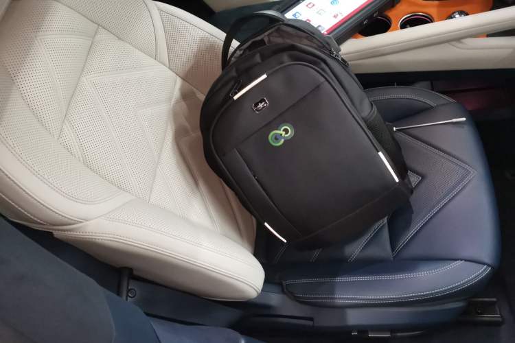 Used Zeekr 001 2021 Ultra-Long Range Dual-Motor YOU Version Right Front Seat
