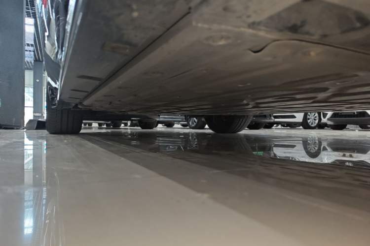 Used Zeekr 001 2021 Ultra-Long Range Dual-Motor YOU Version Right Side Sill