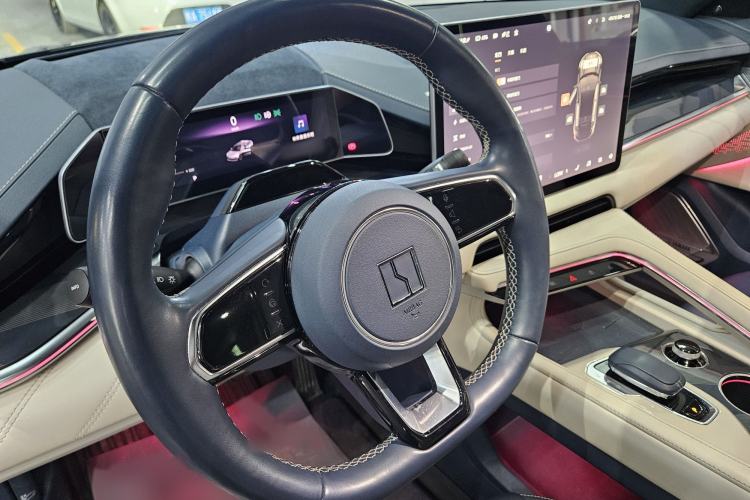 Used Zeekr 001 2021 Ultra-Long Range Dual-Motor YOU Version Steering Wheel
