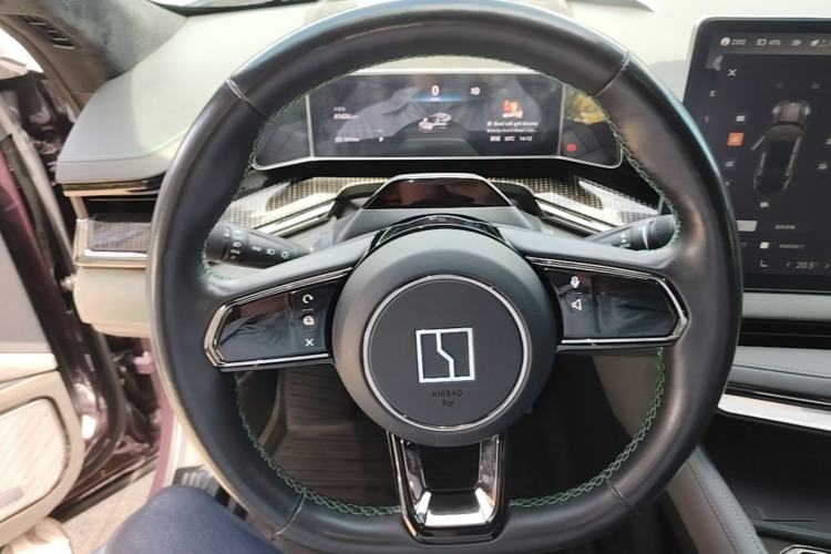 Used Zeekr 001 2021 Ultra-Long Range Dual-Motor YOU Version Steering Wheel
