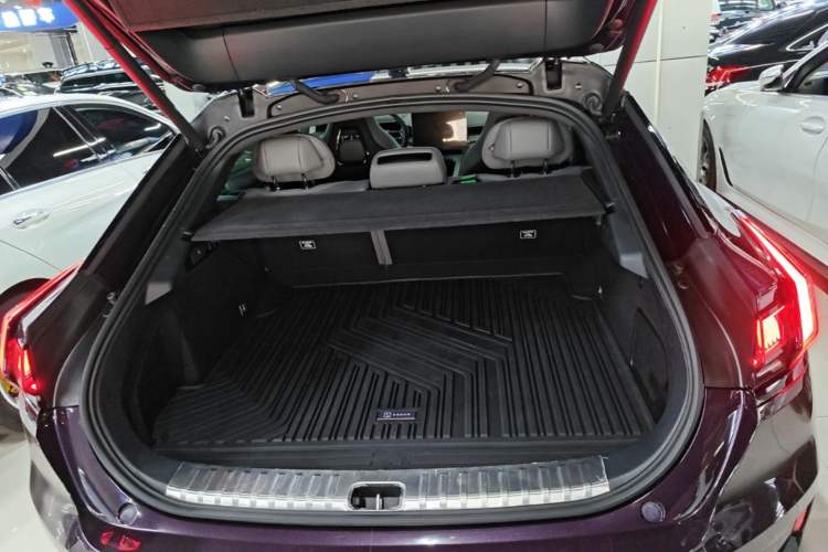 Used Zeekr 001 2021 Ultra-Long Range Dual-Motor YOU Version Trunk